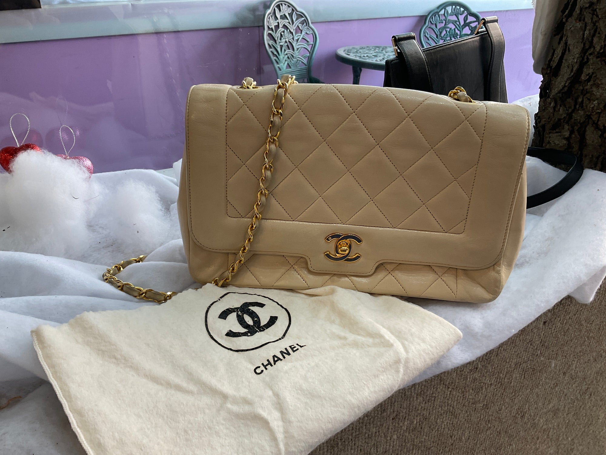 Featured Upscale Resale Items