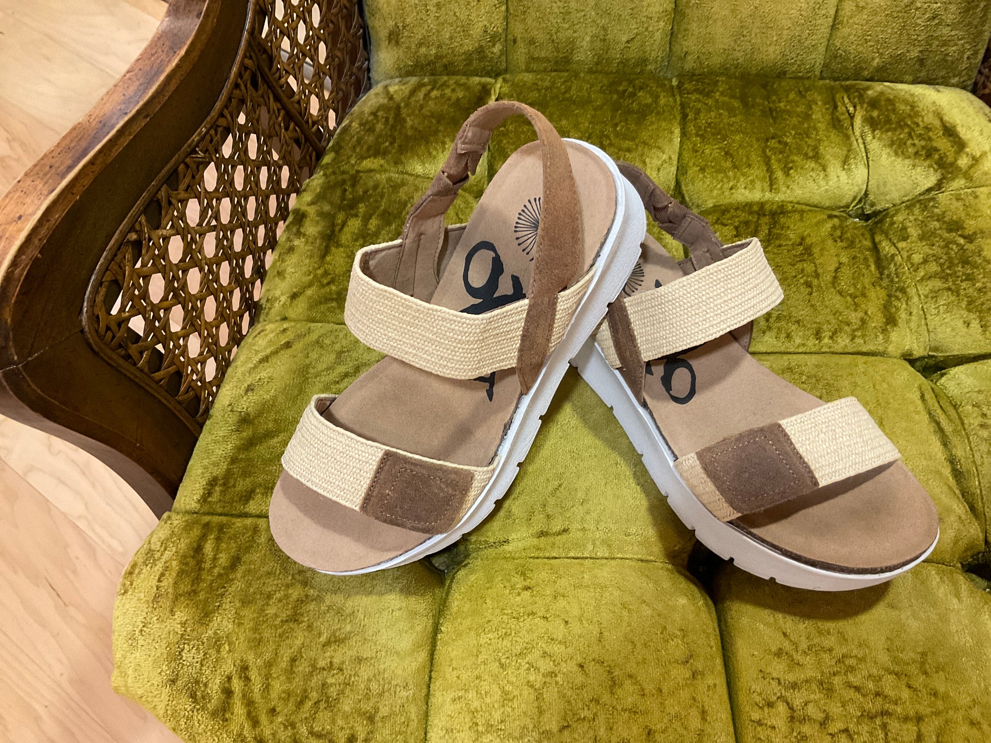 CREAM OTBT WEDGE 6.5