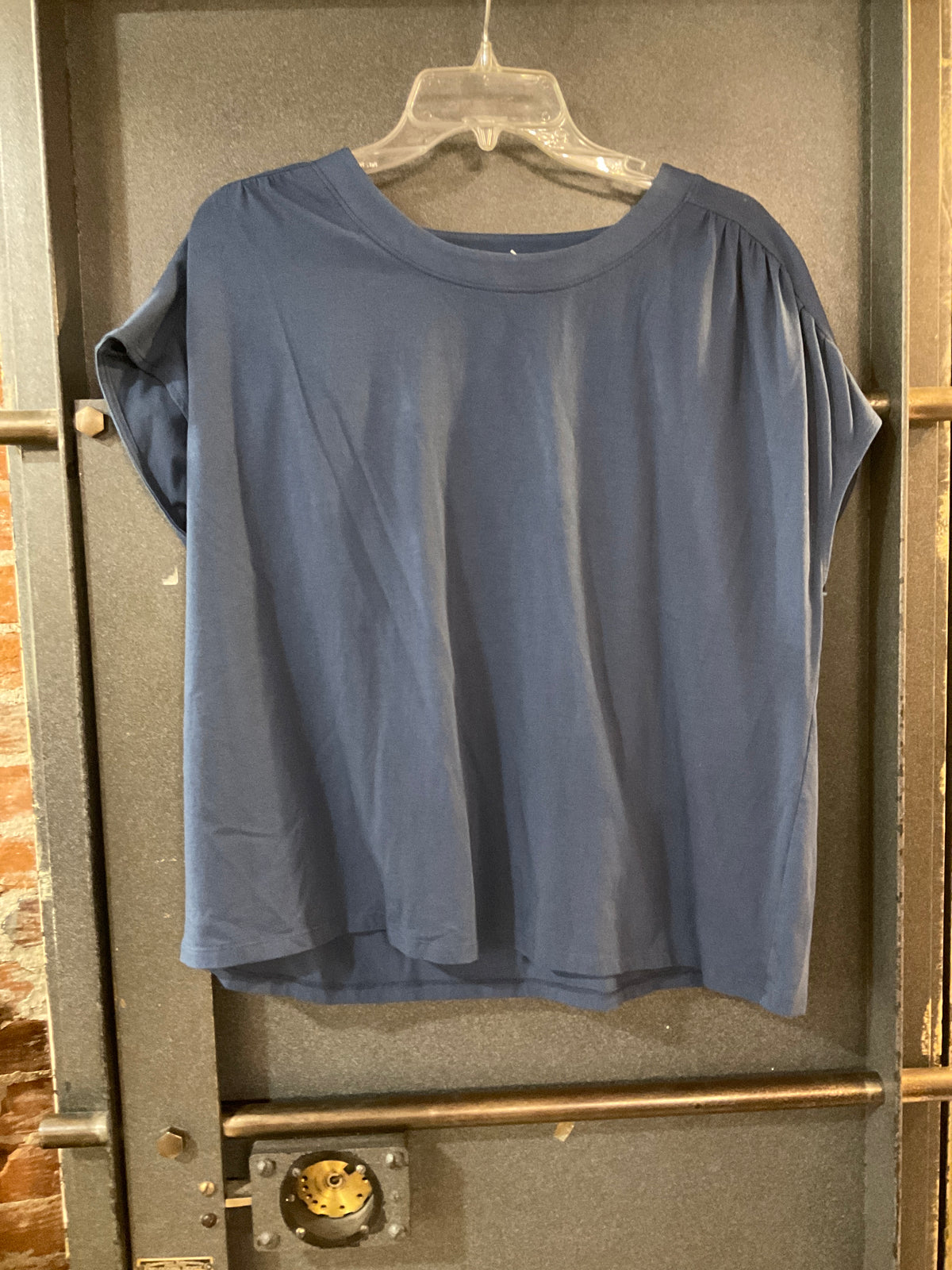 NAVY ANN TAYLOR SHORT SLEEVE SHIRT XL