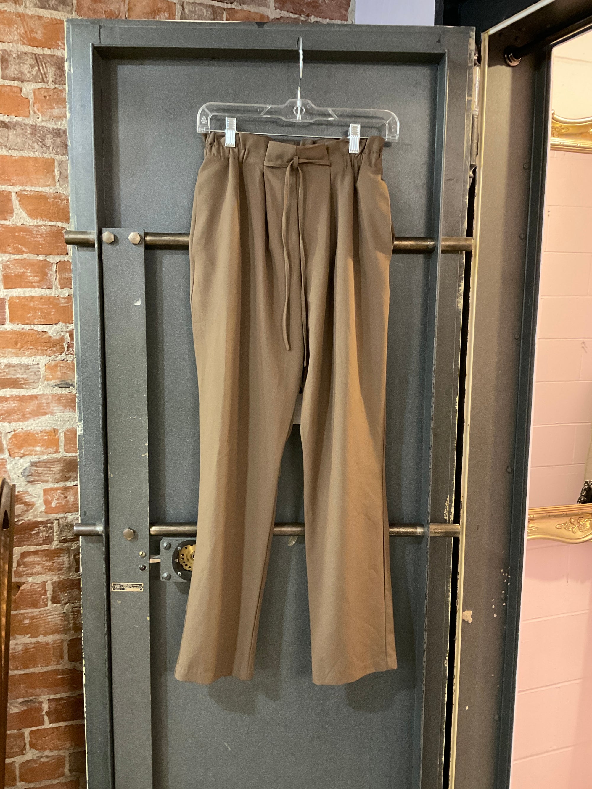 BROWN Shinestar DRAWSTRING PANTS L