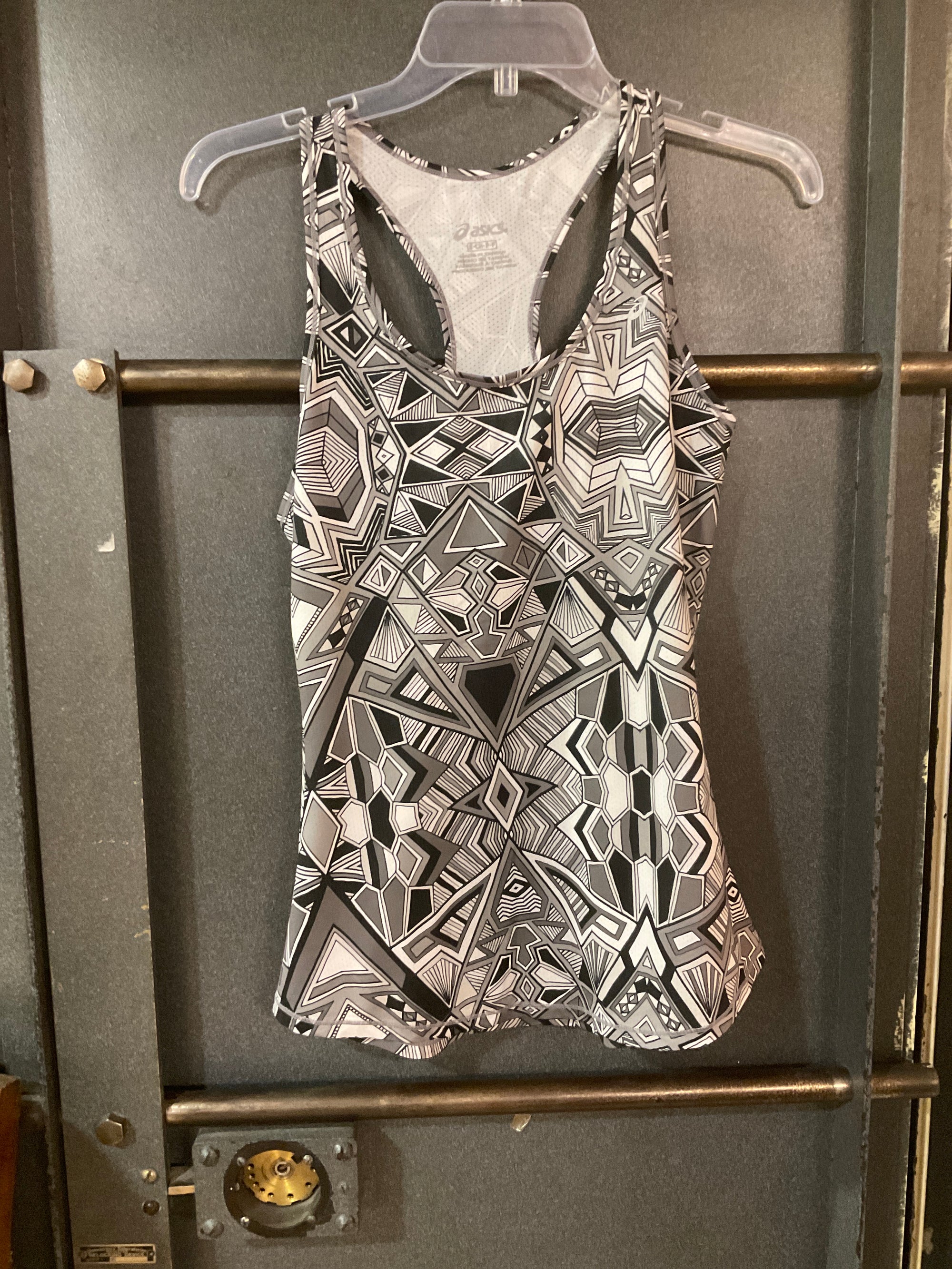 GREY/BLACK PATTERN ASICS TANK TOP S