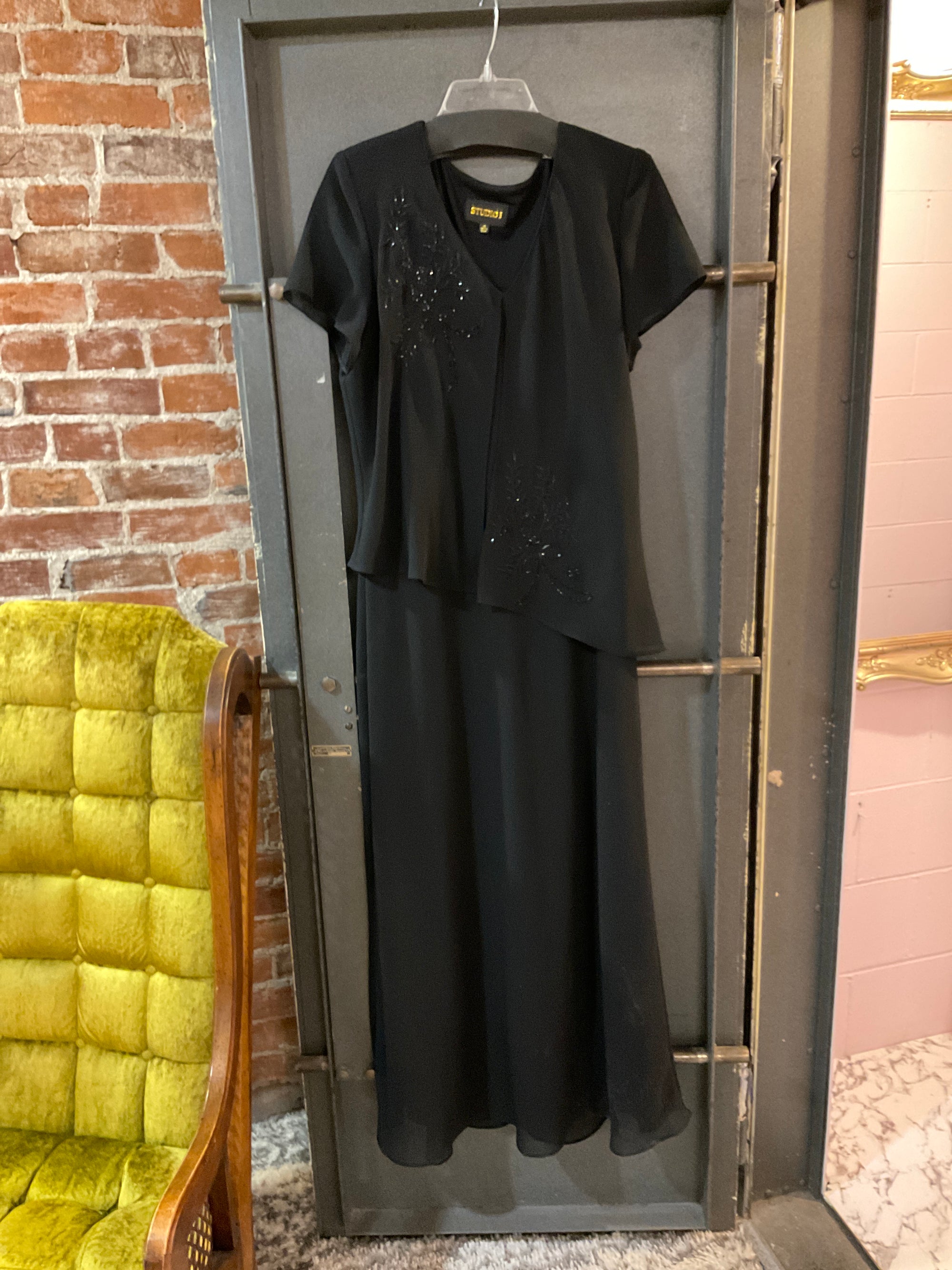 BLACK STUDIO 1 DRESS 16