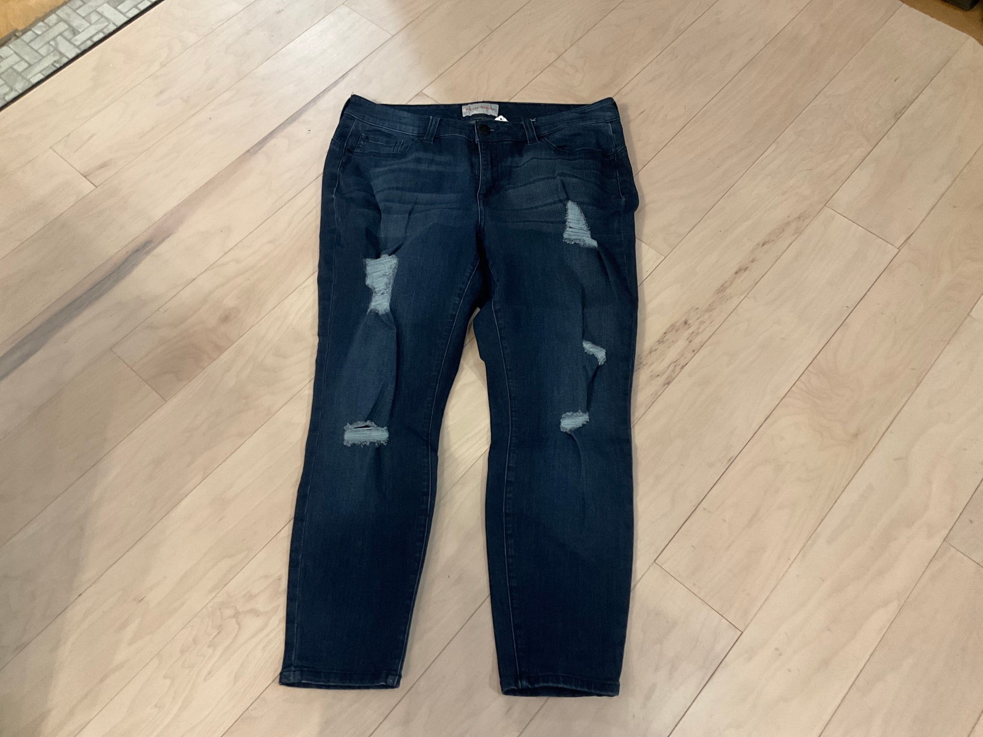 {{ClientCode}} DARK MOLLY AND ISADORA DENIM, 14