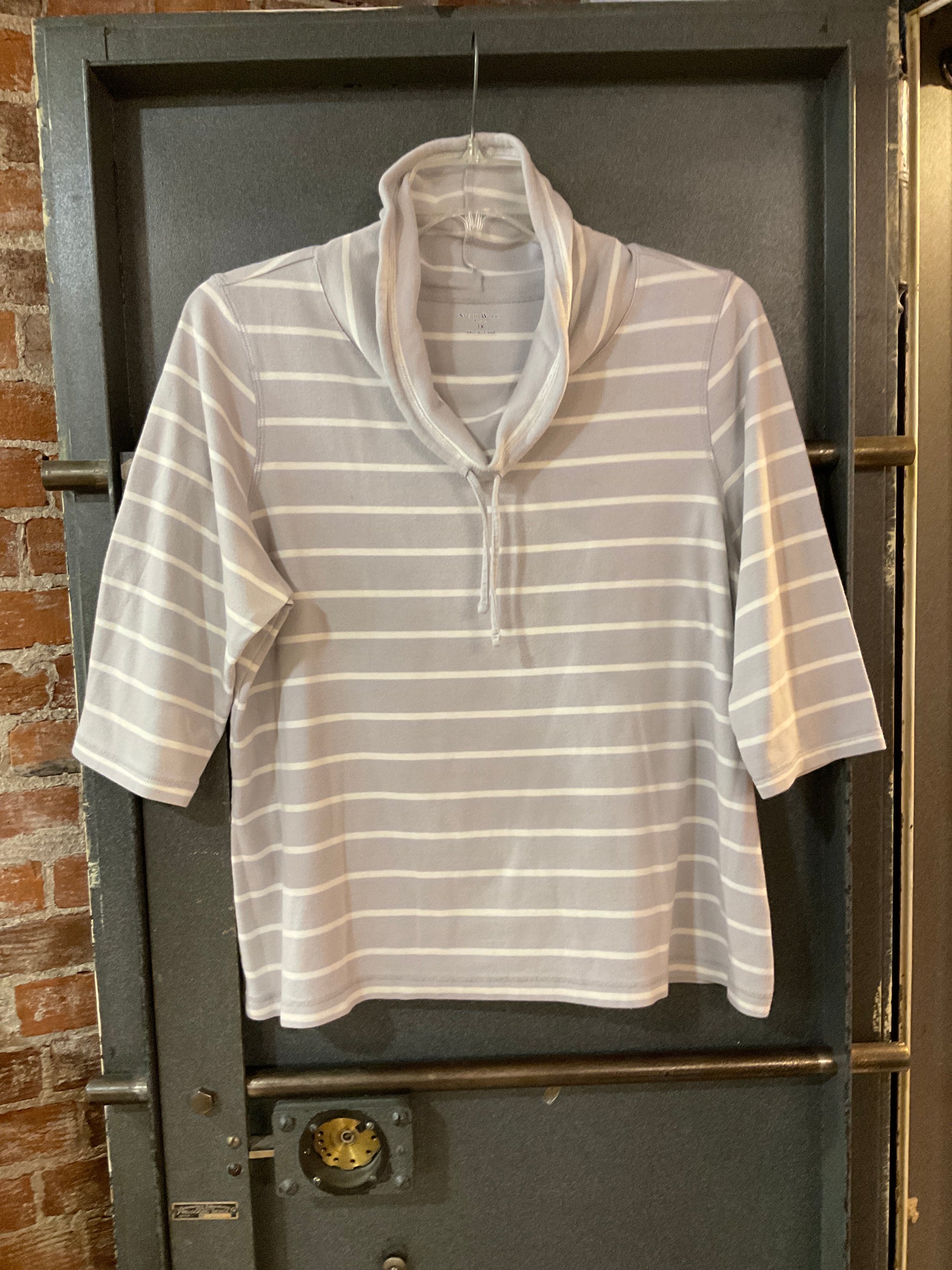 WHITE/GREY STRIPE STUDIO WORKS 3/4 SLEEVE SHIRT 1X