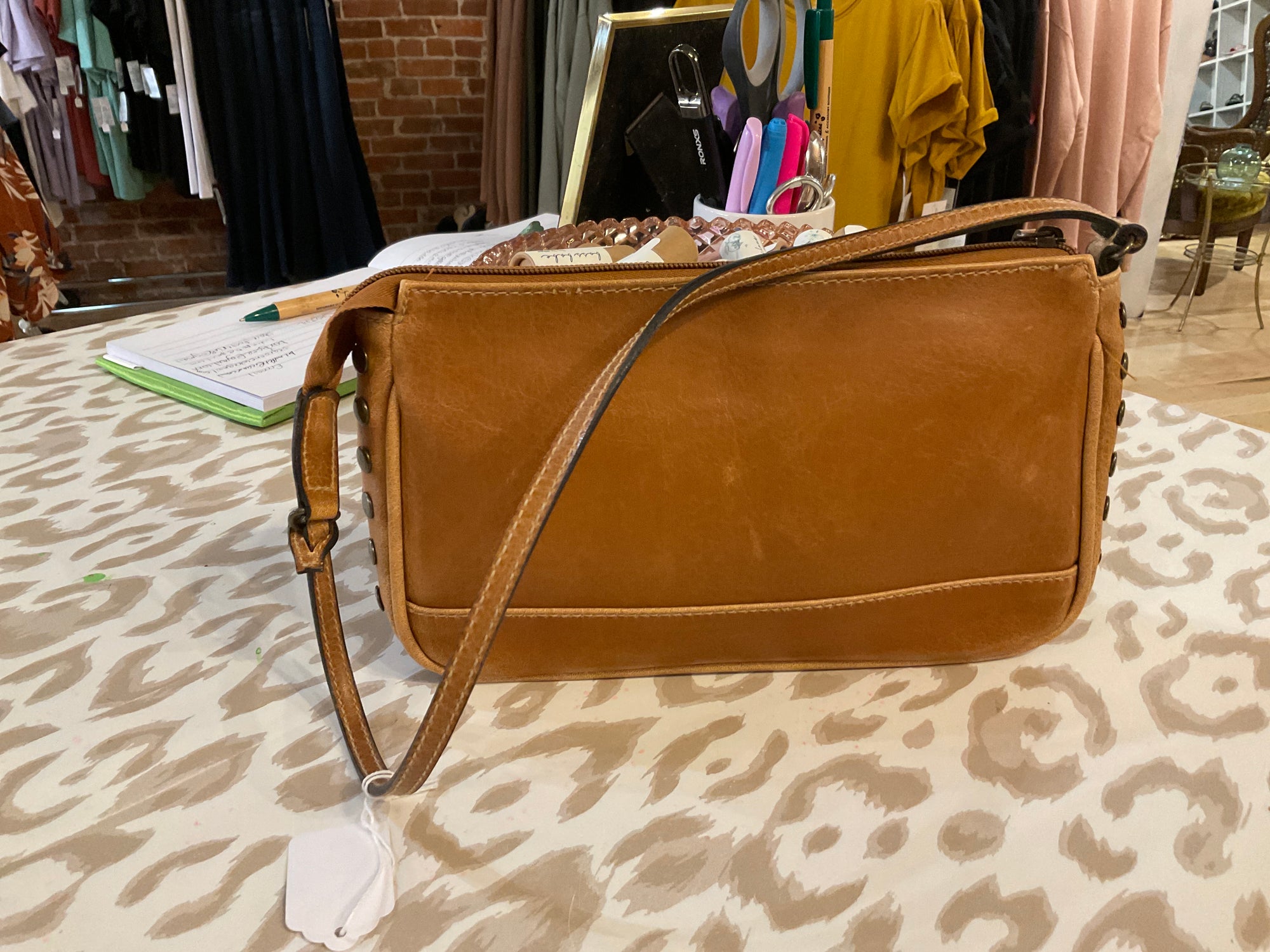 {{Client Code}} TAN FASHION EXPRESS PURSE, n/a
