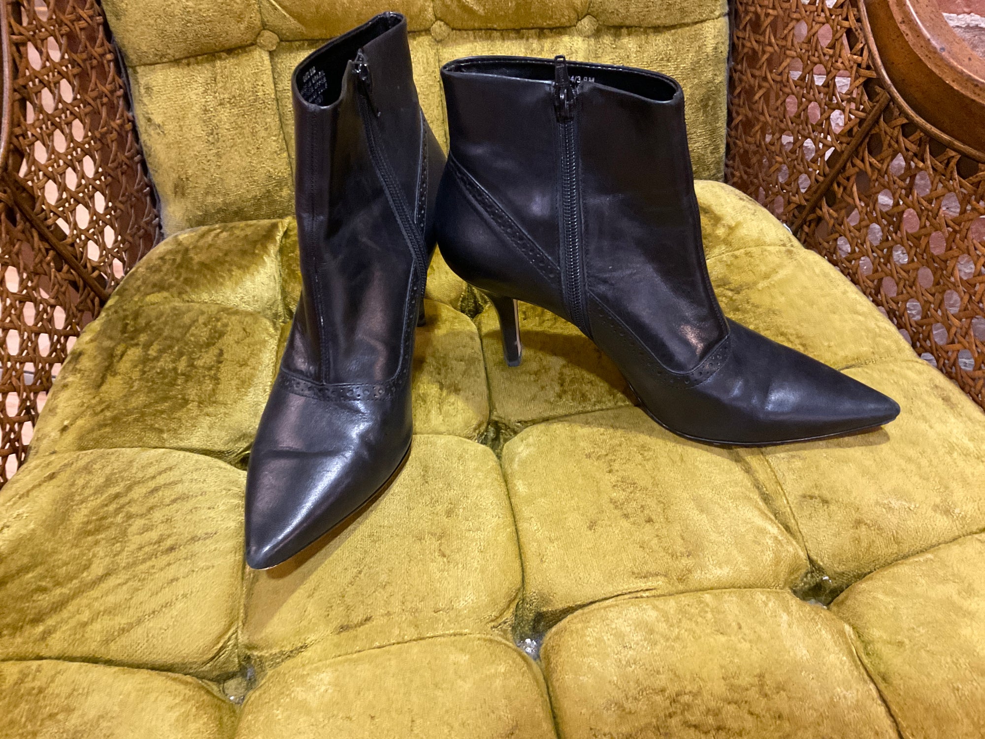BLACK FRANCO SARTO ANKLE BOOT 9