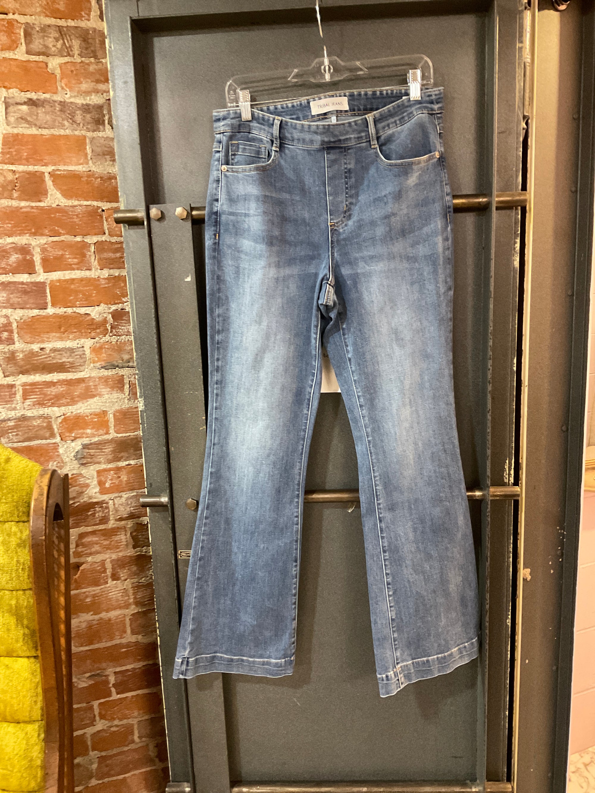 MED WASH TRIBAL WIDELEG 10