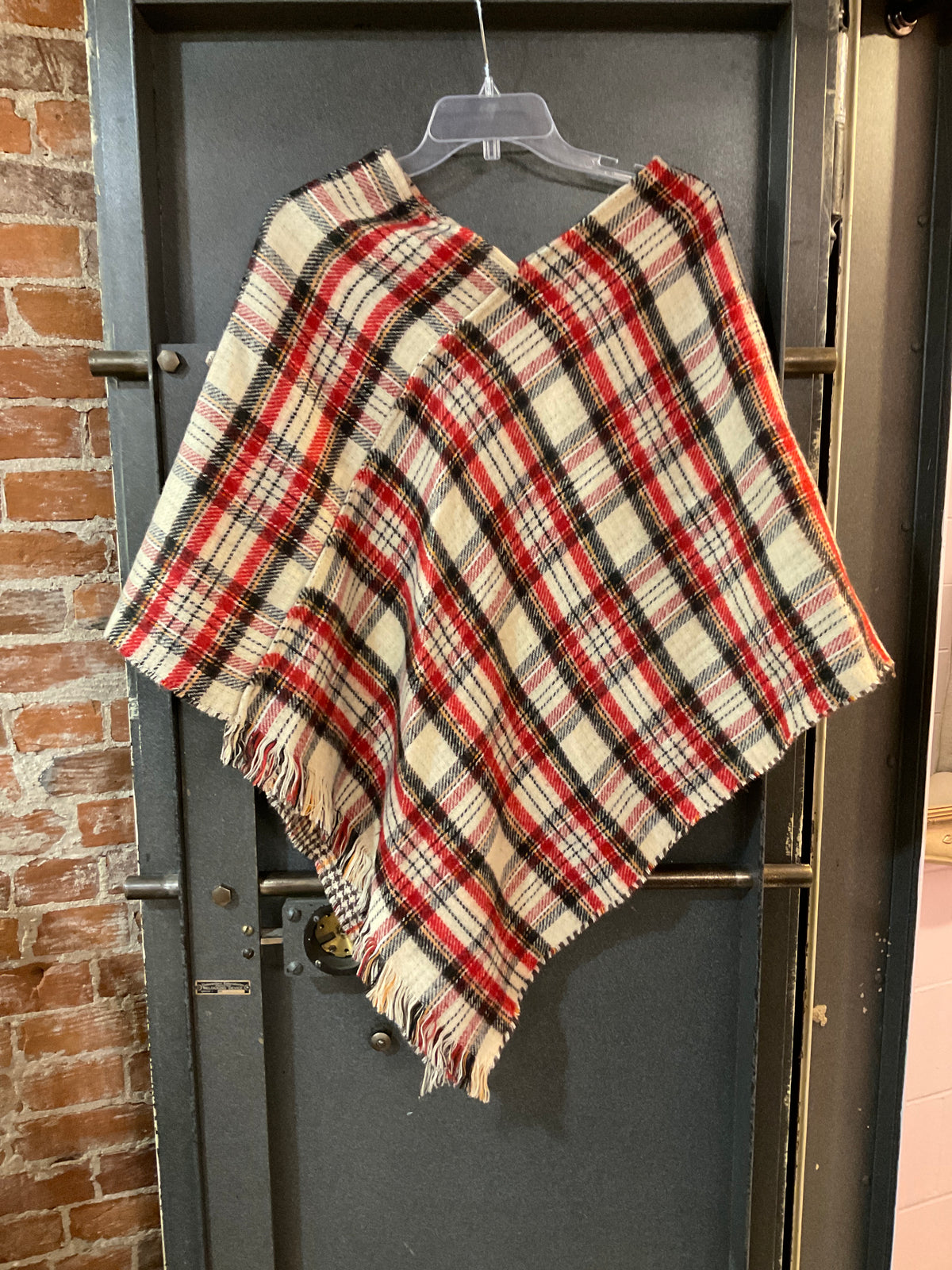 PLAID UNKNOWN PONCHO ONE SIZE
