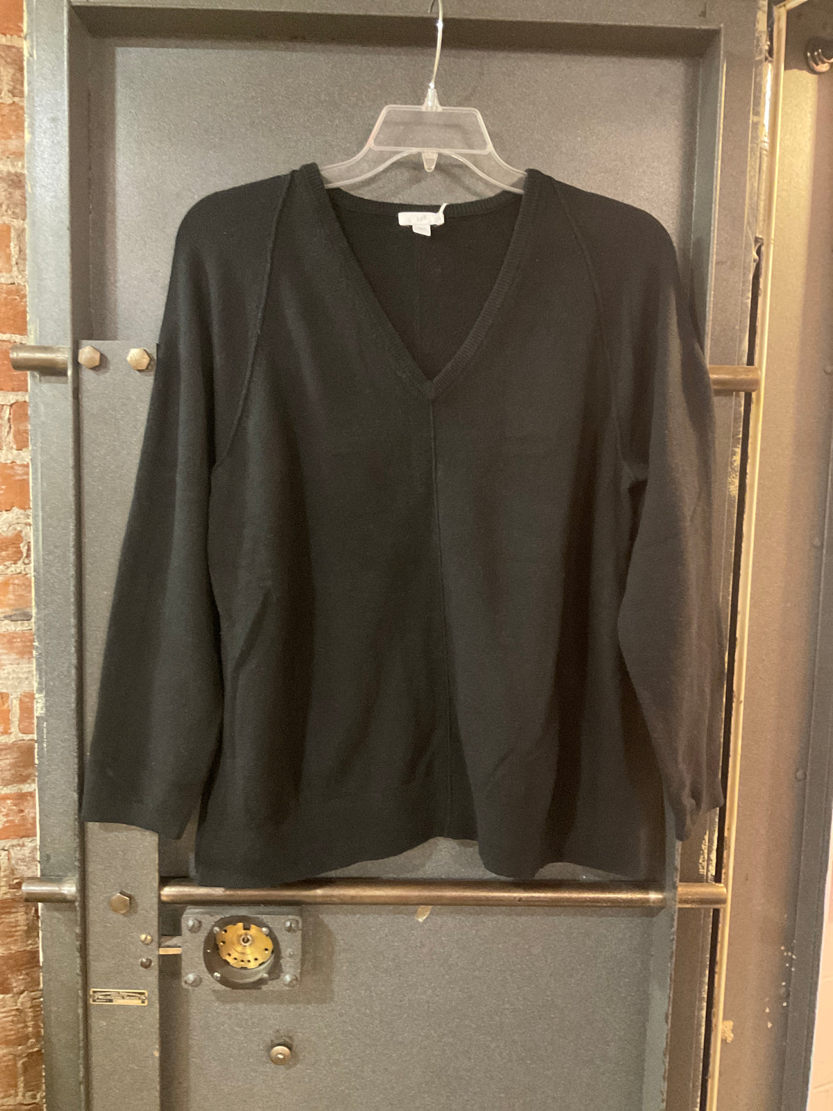 BLACK J JILL V NECK L