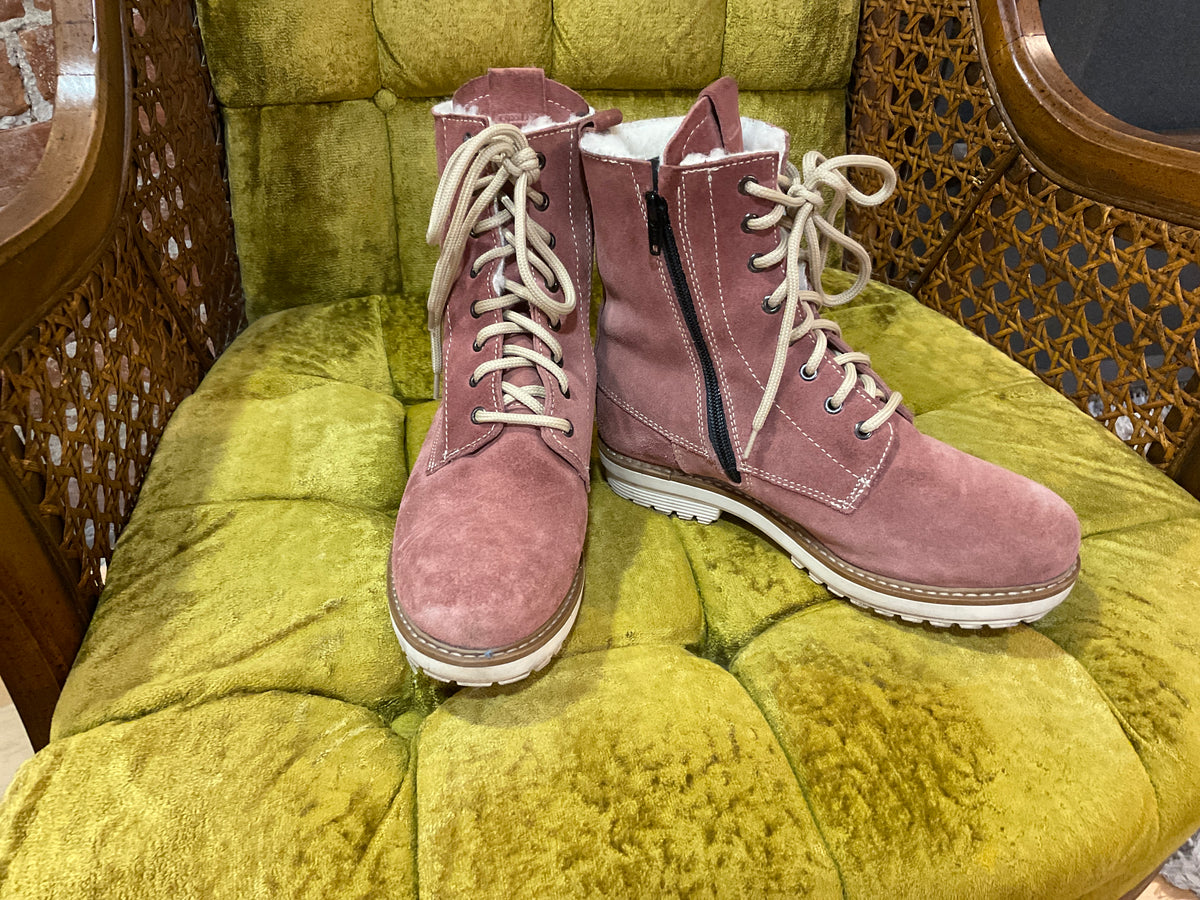 PLUM OVERLAND ANKLE BOOT 7