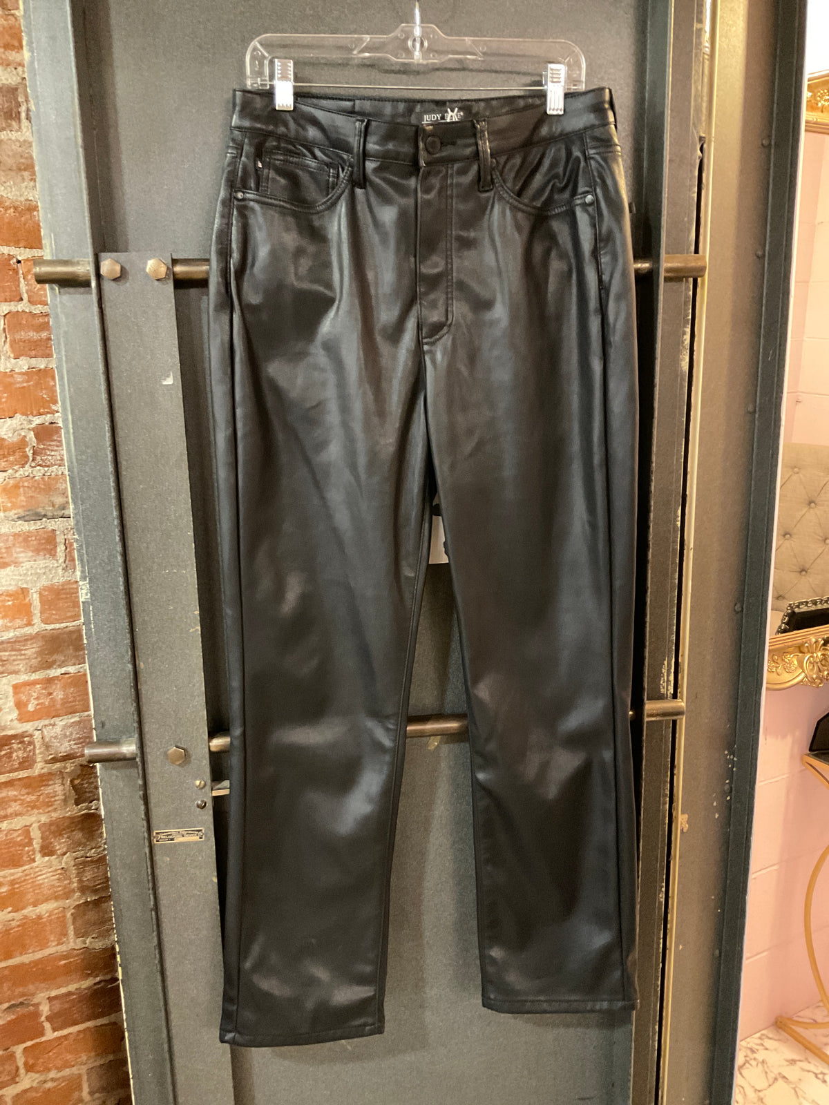 BLACK JUDY BLUE FAUX LEATHER PANTS 11