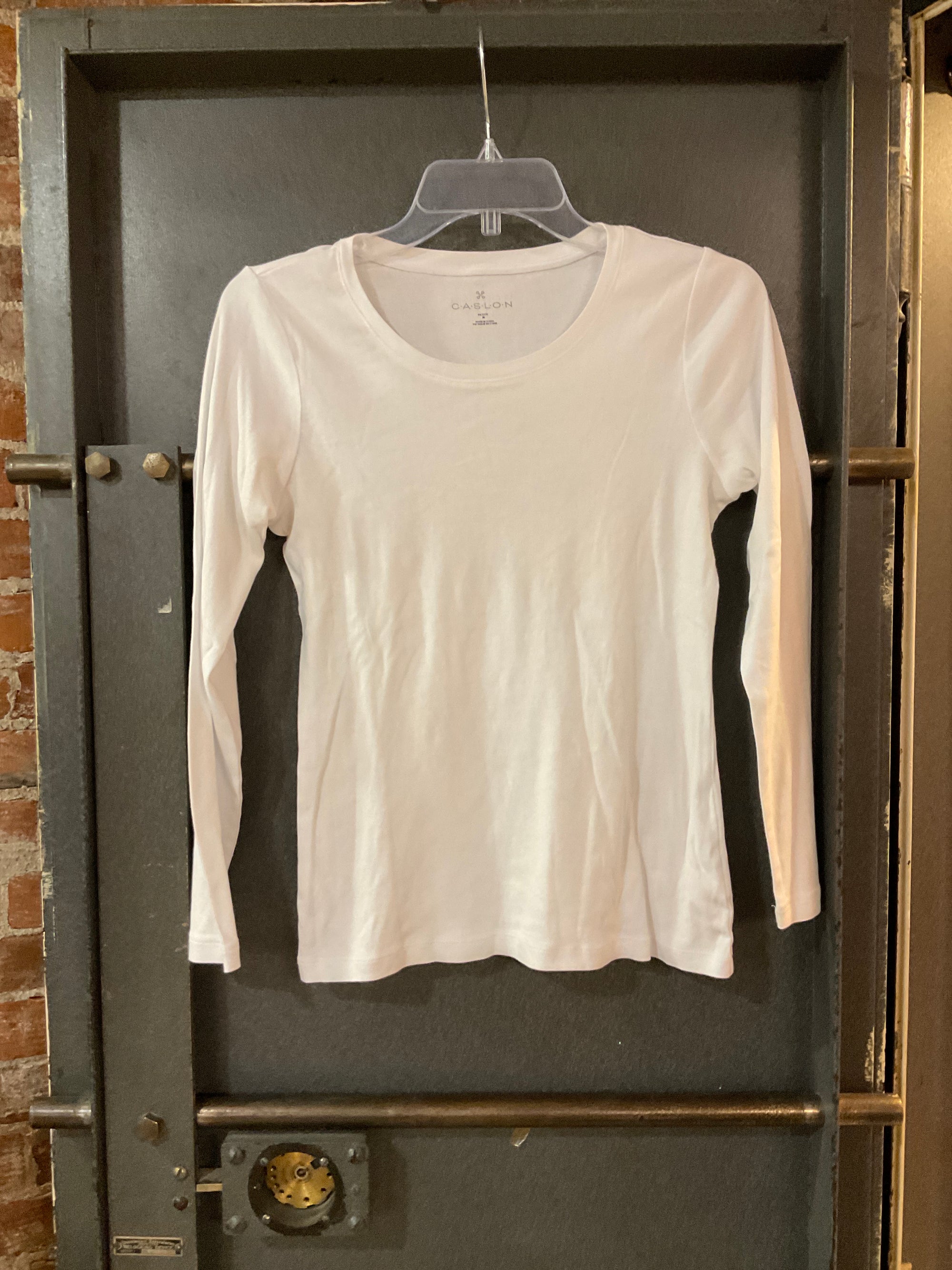 WHITE CASLON LONG SLEEVE SHIRT M