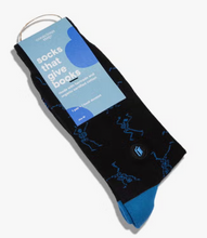 Load image into Gallery viewer, Conscious Step - Socks that Give Books
