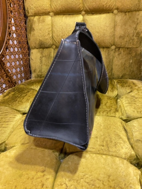 BLACK REVY PURSE NA
