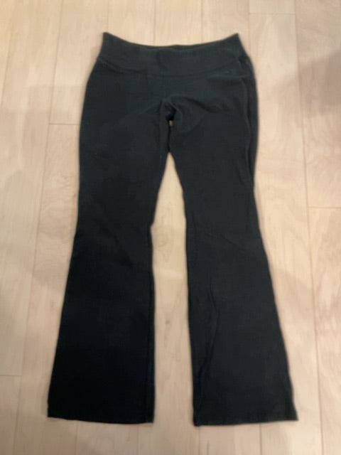 {{ClientCode}} BLACK NEW YORK &amp; CO yoga pants, M