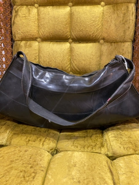 BLACK REVY PURSE NA