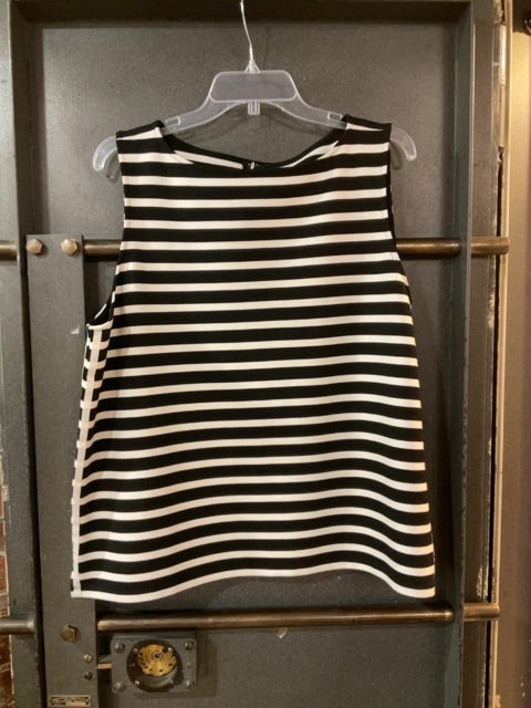 BLACK/WHT TALBOTS TANK TOP XL