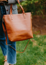 Load image into Gallery viewer, Sinuon Large Crossbody Tote
