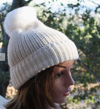 Load image into Gallery viewer, 100% Alpaca Pom-Pom Beanie Hat
