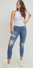 Load image into Gallery viewer, The Sunday Skinny - Distressed
