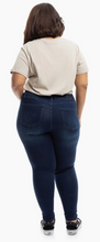 Load image into Gallery viewer, 1822 Denim - 30&quot; Better Butter High Rise Skinny In Lyric (2-20W)
